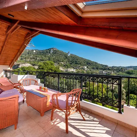 Filerimos Hillside * Пастида